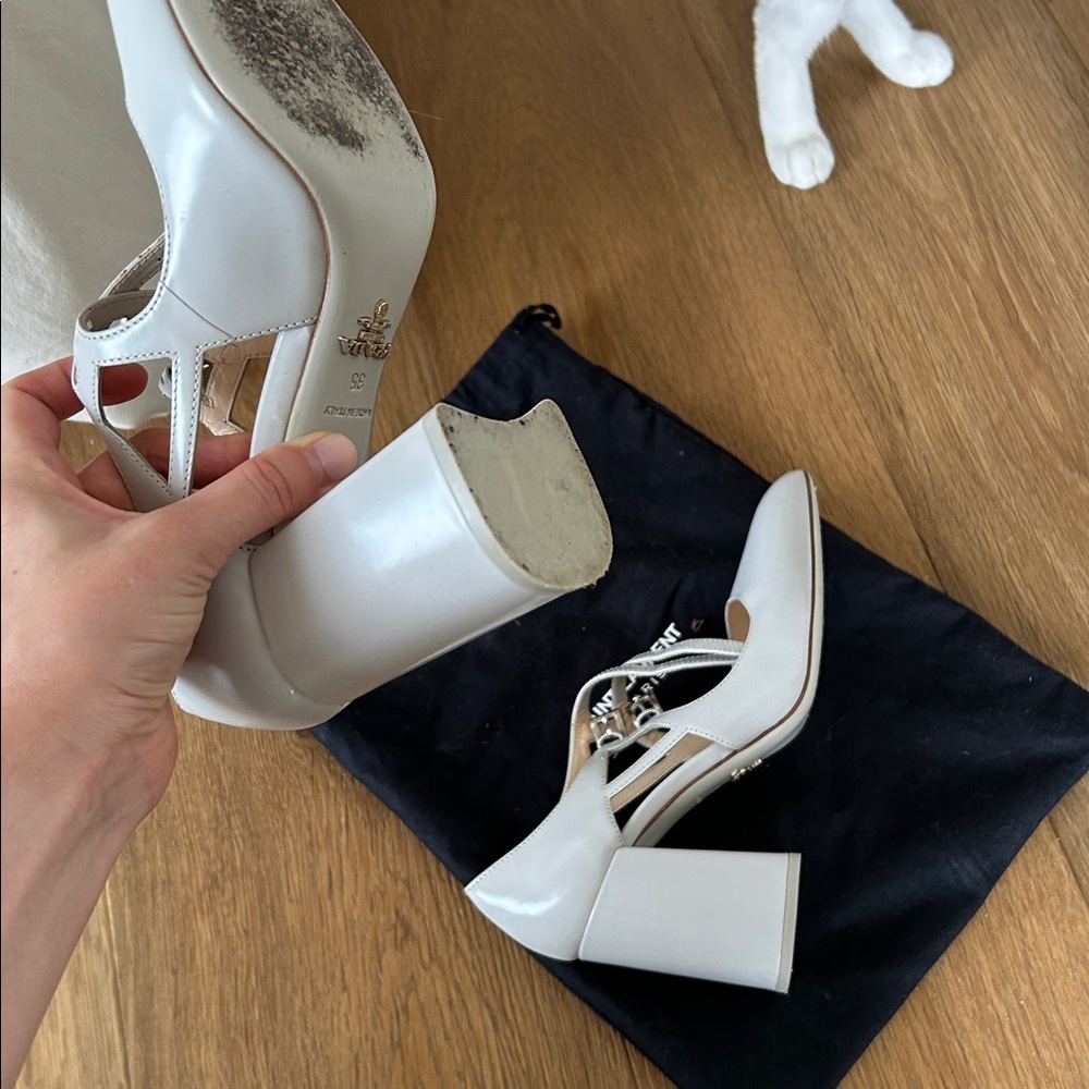 Prada Mary Jane’s SS’15 Grey Double Buckle Mary Jane Pump - used ONCE - Picture 16 of 16